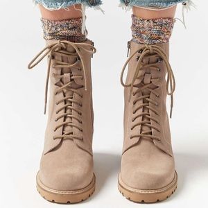 Seychelles Irresistible Heeled Ankle Boots in color Sand Size 8.5